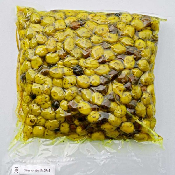 Olives cassées MADRAS en poches PROSAVEURS de 2.5Kg - TERRIA - Grossiste alimentaire, Importateur, Fabricant d'olives, tapenade, fruits secs et épices